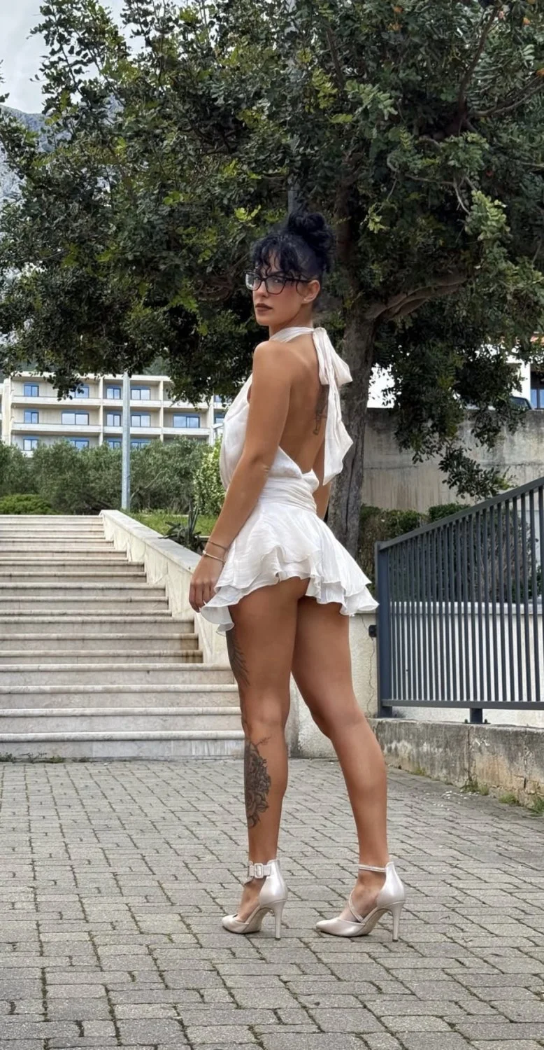 hot image 9
