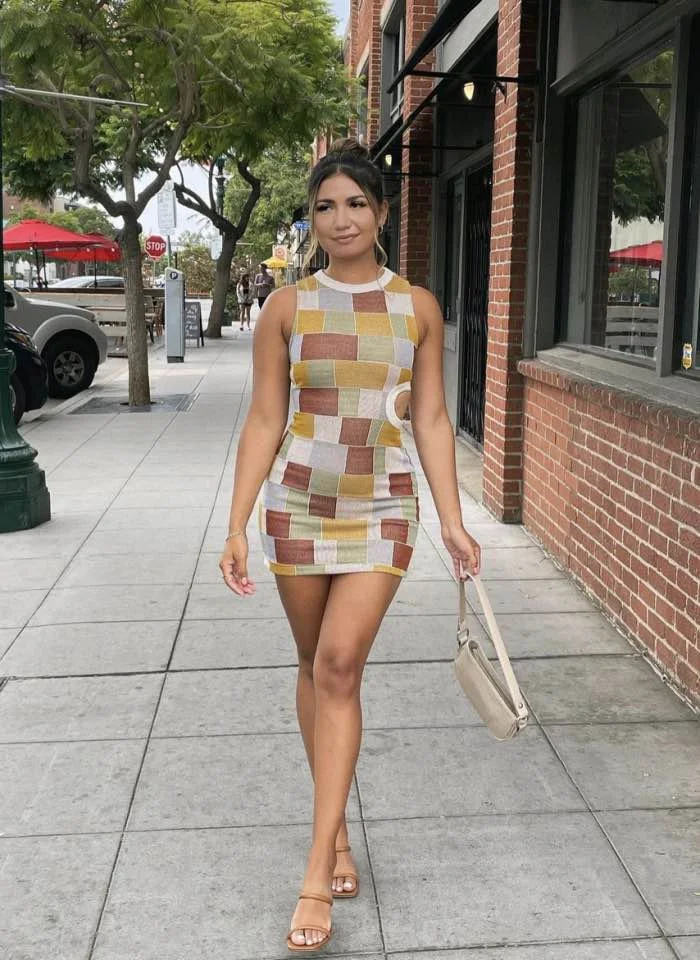Tight Latina Judy image 21