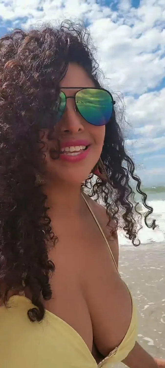 Milf juicy boobs image 18
