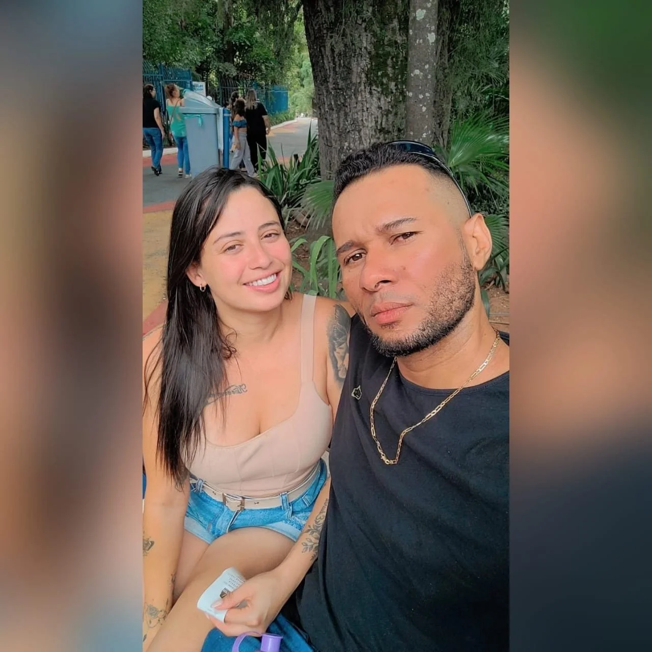 Casal mandando o namorado image 1