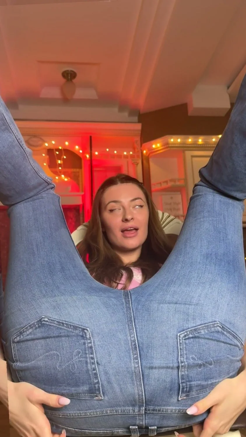 🔞 slutty slut small tits fucking nude tight pussy 😈🍑 OF main image