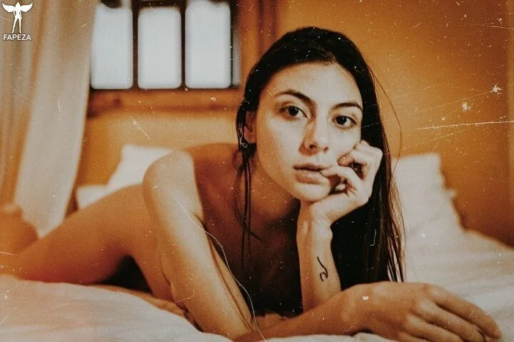 Bareback condomnless sex on camera Latina Manuela Velez college professor leaked image 1