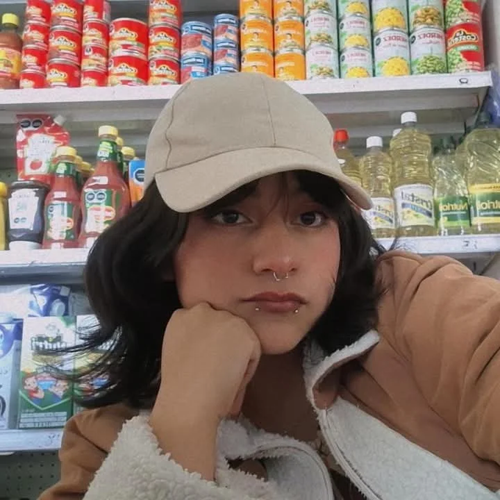 Linda perrita es toda una puta cachonda image 5