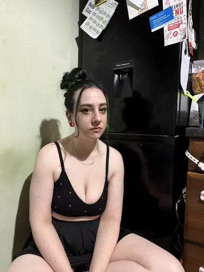 More of my gorgeous slut for you to goon over, feel free to reach out cover image