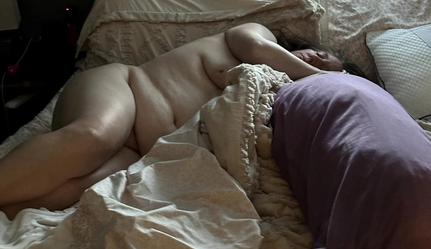 Jennifer - CT BBW Wife after a hard fuck image 5