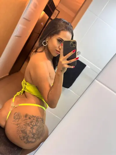 L.M - gata deliciosa 1 cover image