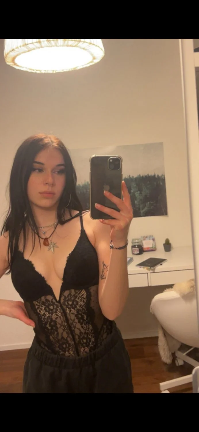 23yo gf image 14