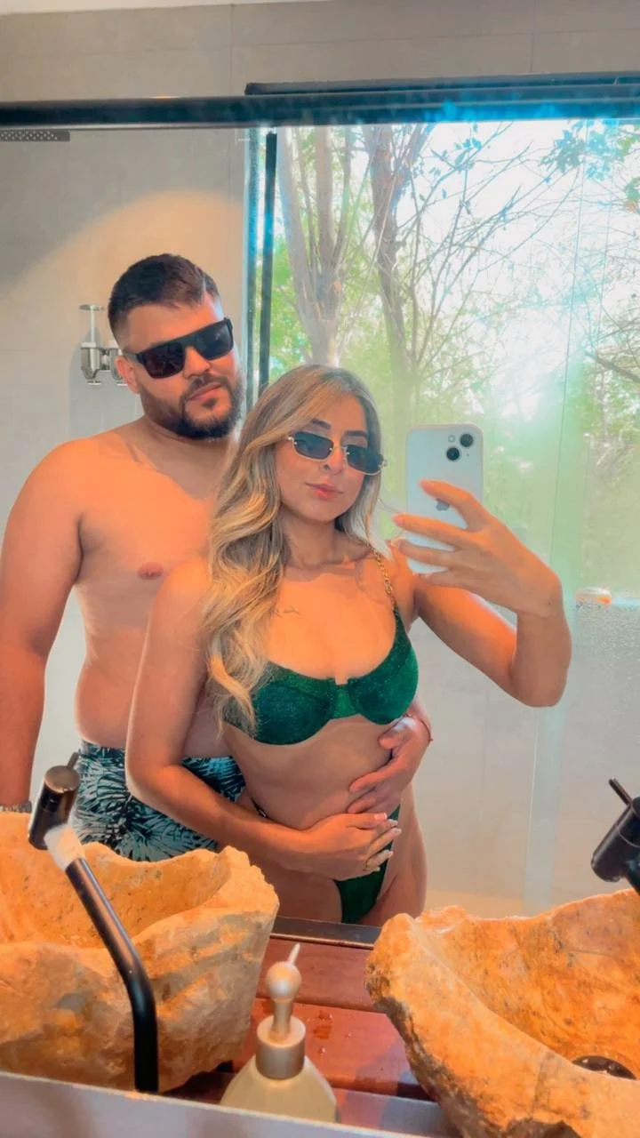 Casal Vazou Loirinha Gostosa Fodendo main image