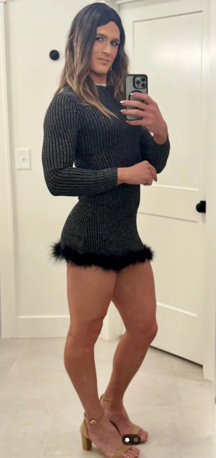 Crossdresser muscle main image