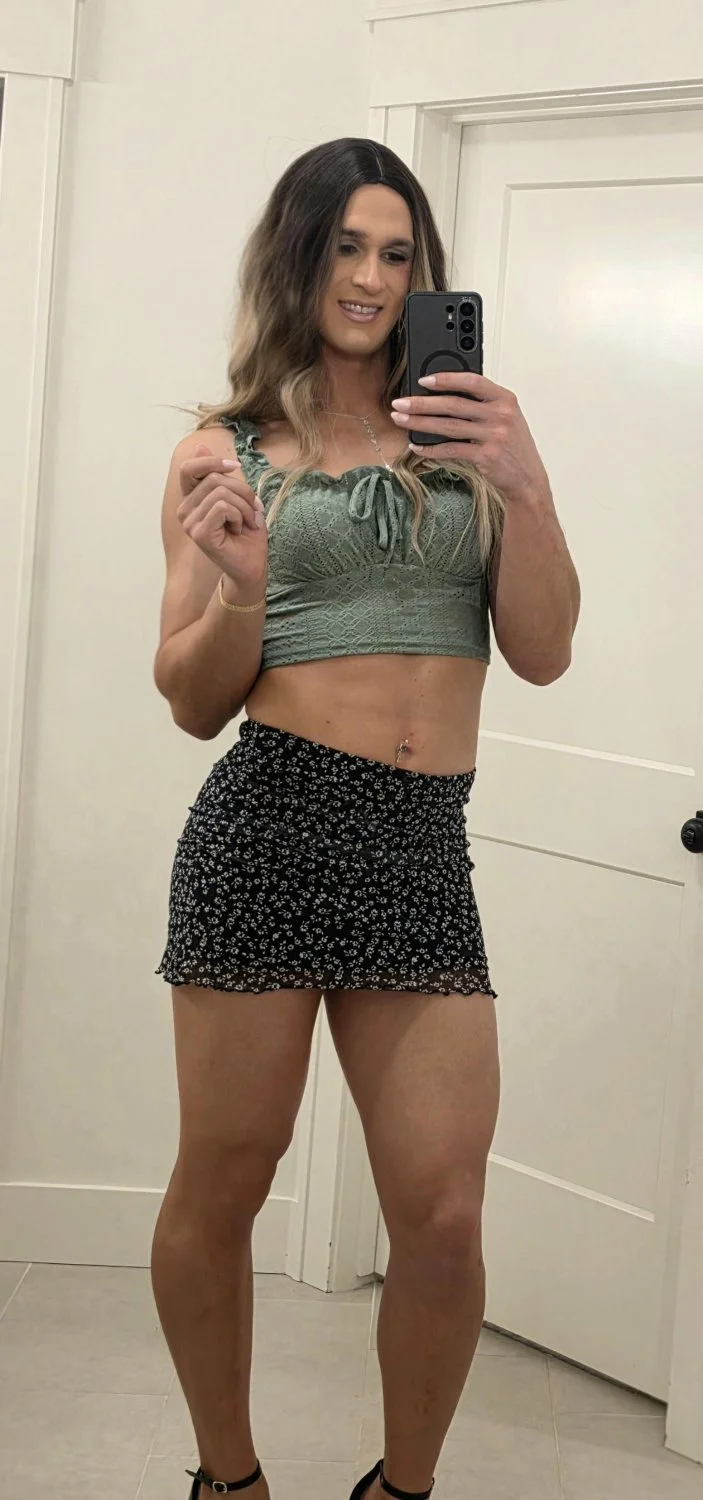 Crossdresser muscle image 37
