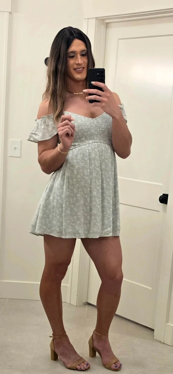 Crossdresser muscle image 40