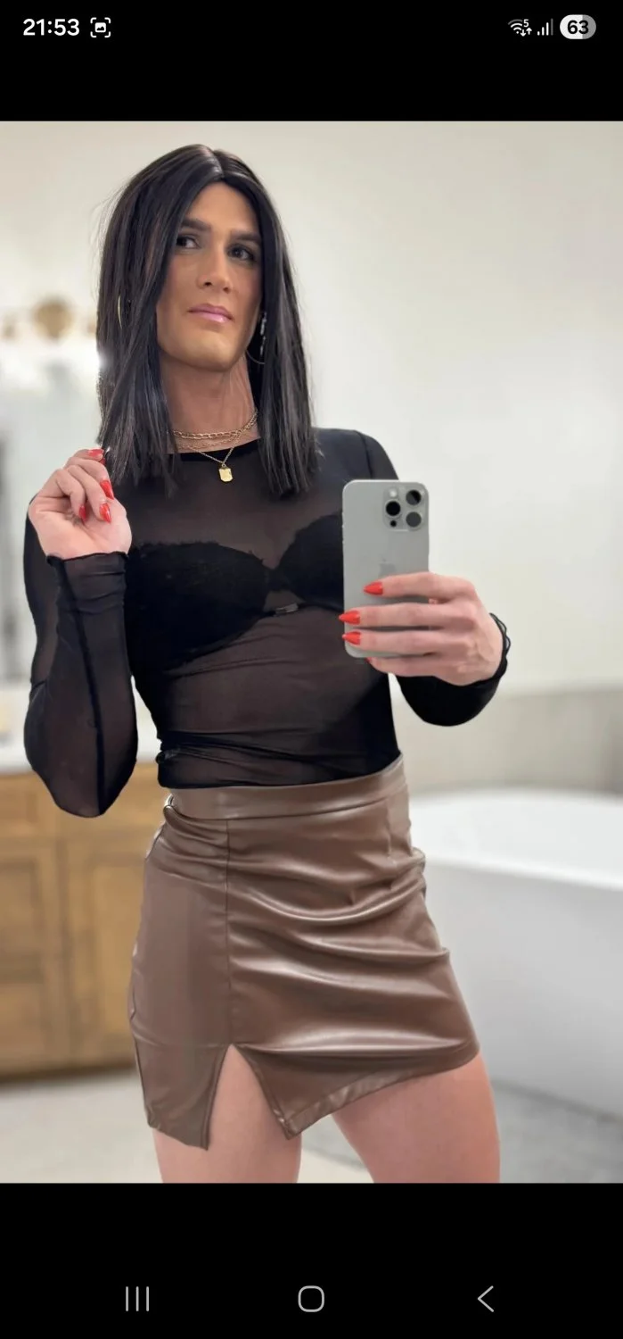 Crossdresser muscle image 44