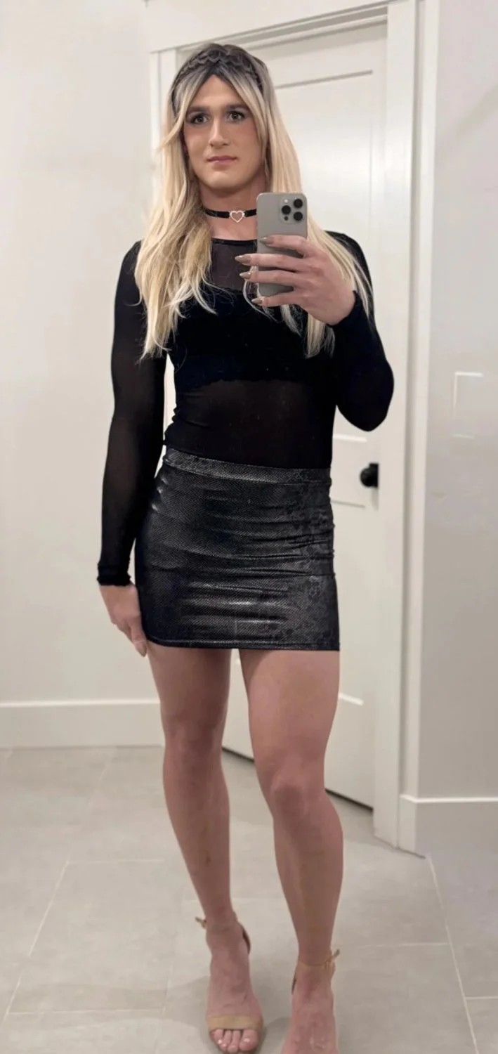 Crossdresser muscle image 45