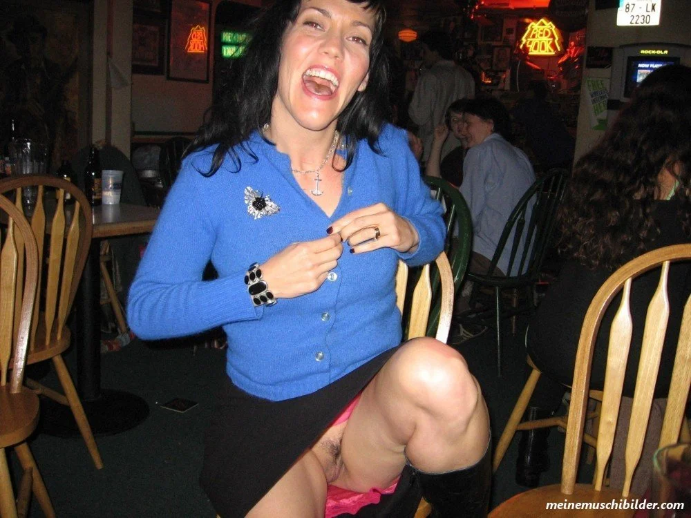 Upskirt 11 image 24