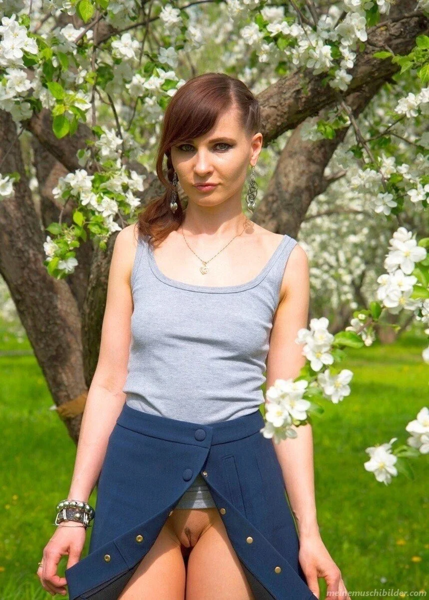 Upskirt 11 image 36