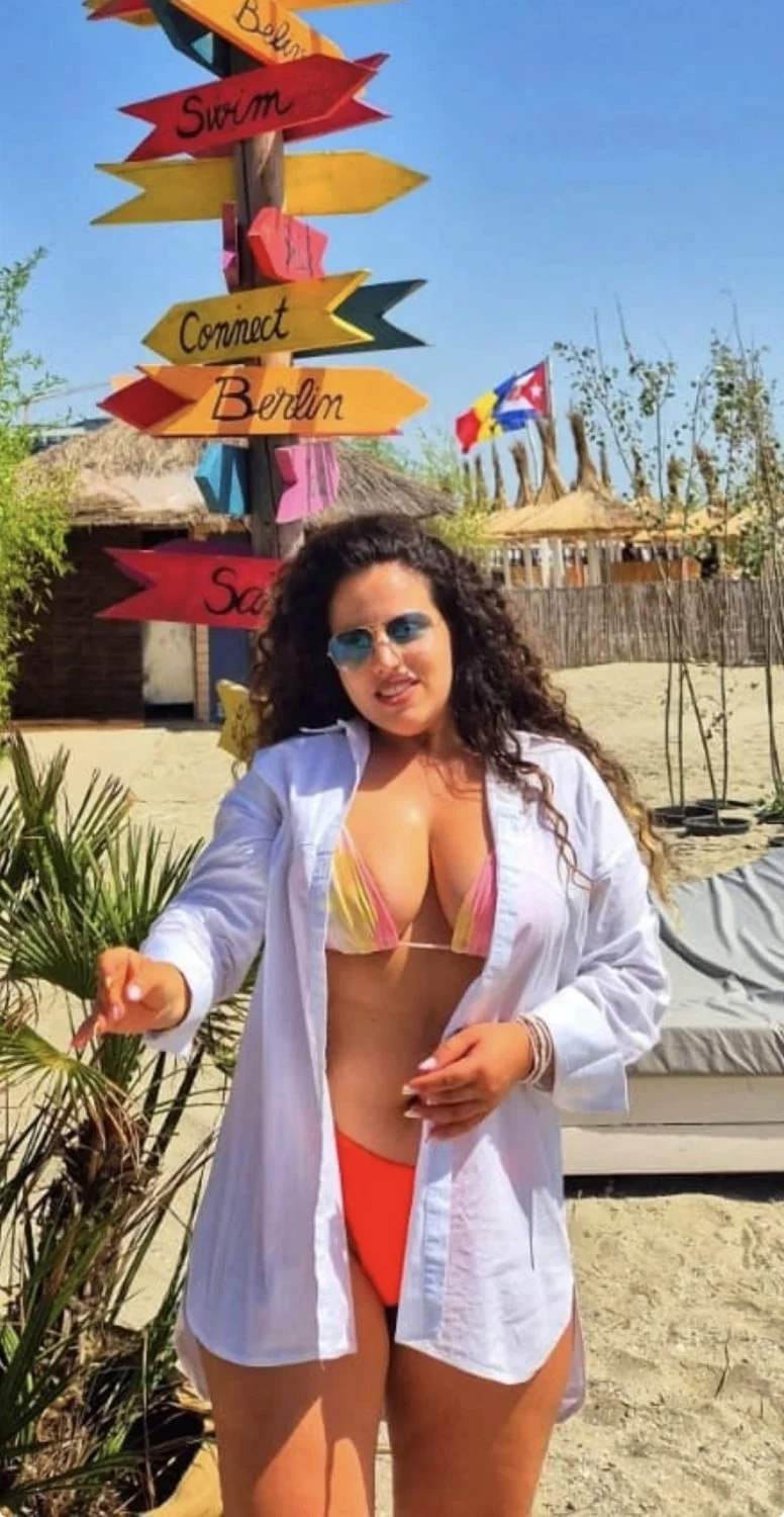 Romanian Raluca Teen | Big Tits | Amateur | Bikini | Lenjerie image 17