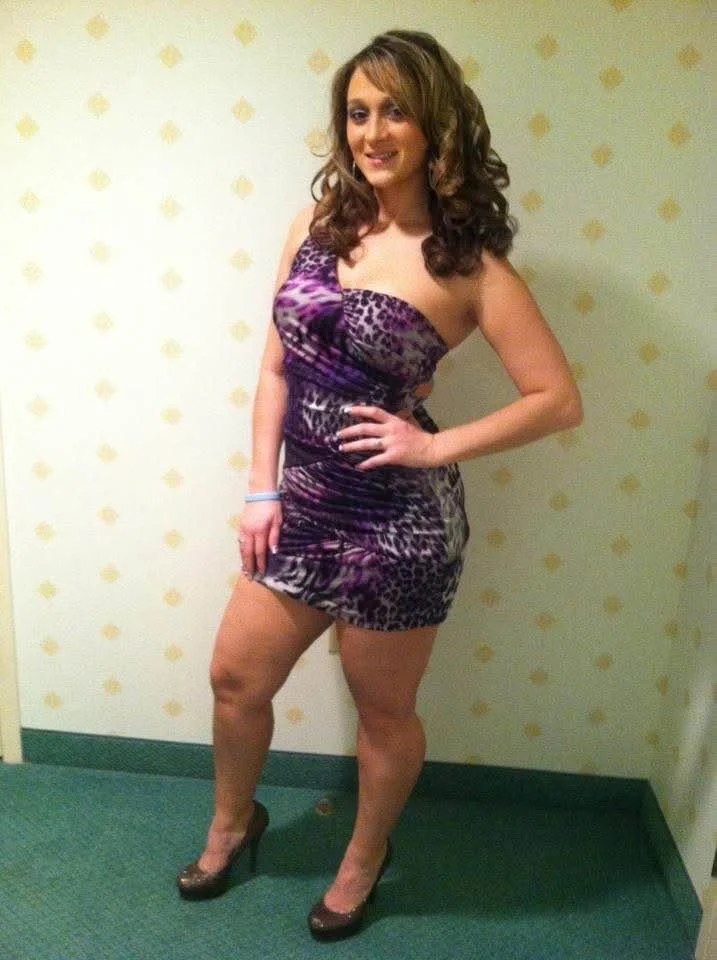Pretty cumslut Amanda, 41, from Vegas, sharing herself to me, Kik jimtong2025 to share yours image 10