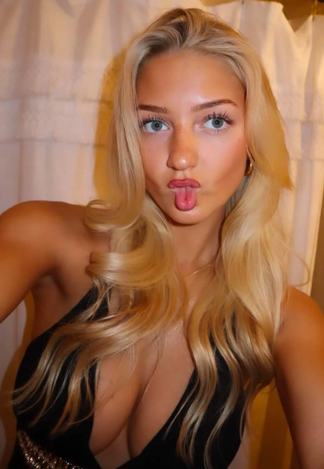 Sydney Thomas image 27