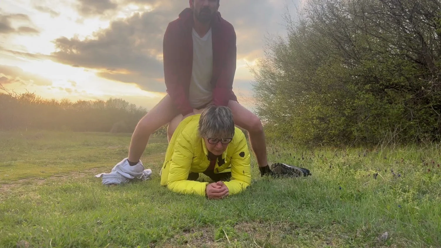 Mature Anal Outdoor image 5
