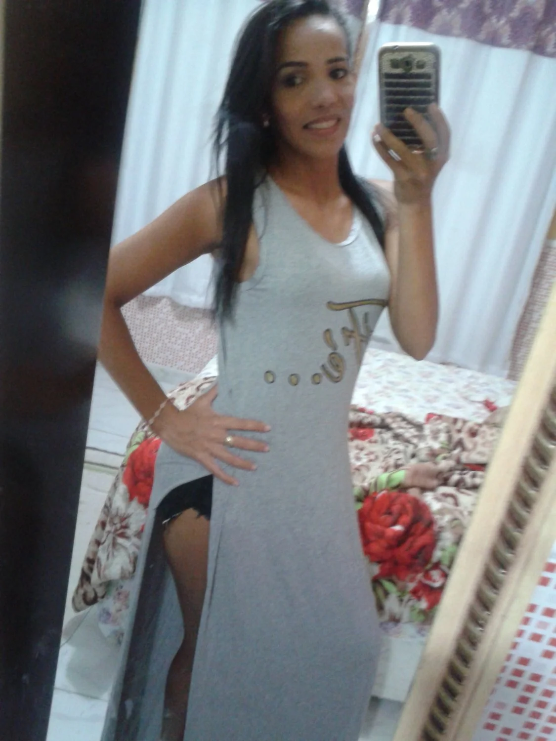 Casada linda e vadia... já meteu com todos os jovens da igreja image 4