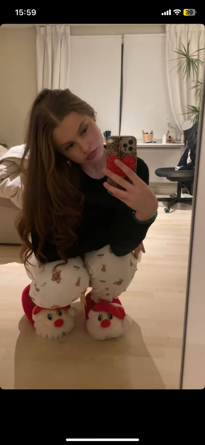 Follower slut exposed image 5