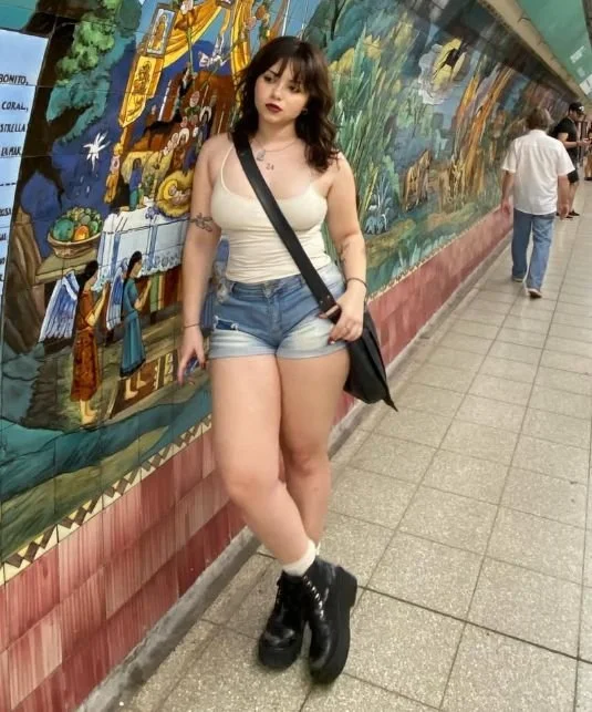 Down girl image 4