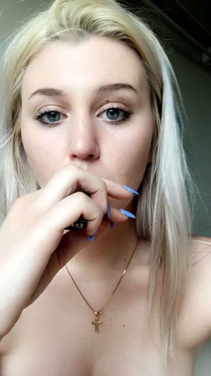 Shayna image 8