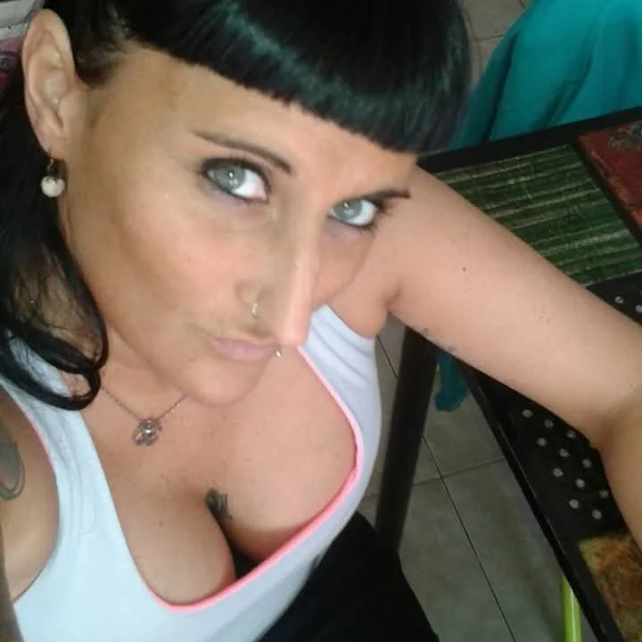 Veterana tetona main image
