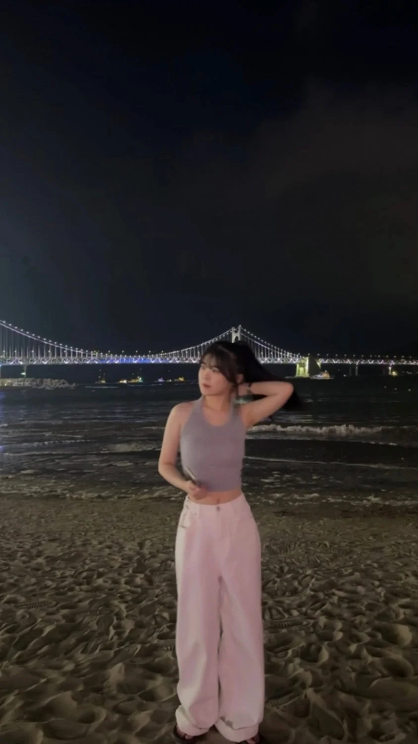 권나연씹보지년보면서 딸쳐야지💦 image 3