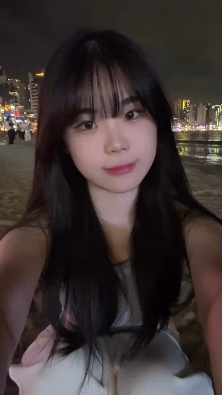 권나연씹보지년보면서 딸쳐야지💦 image 7
