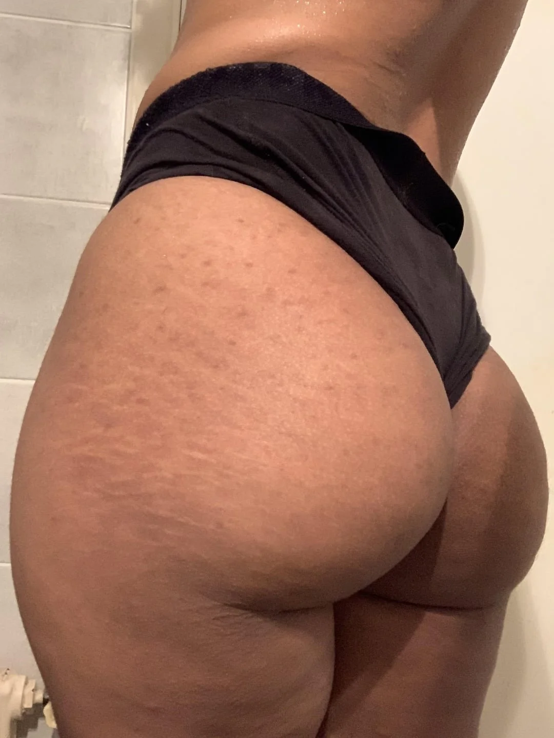 Black Sissy image 7