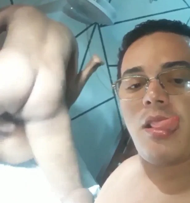 Novinha casada faz marido de corno na frente dele!! vazou, vazada, vazados, amador, novinha, corno image 2