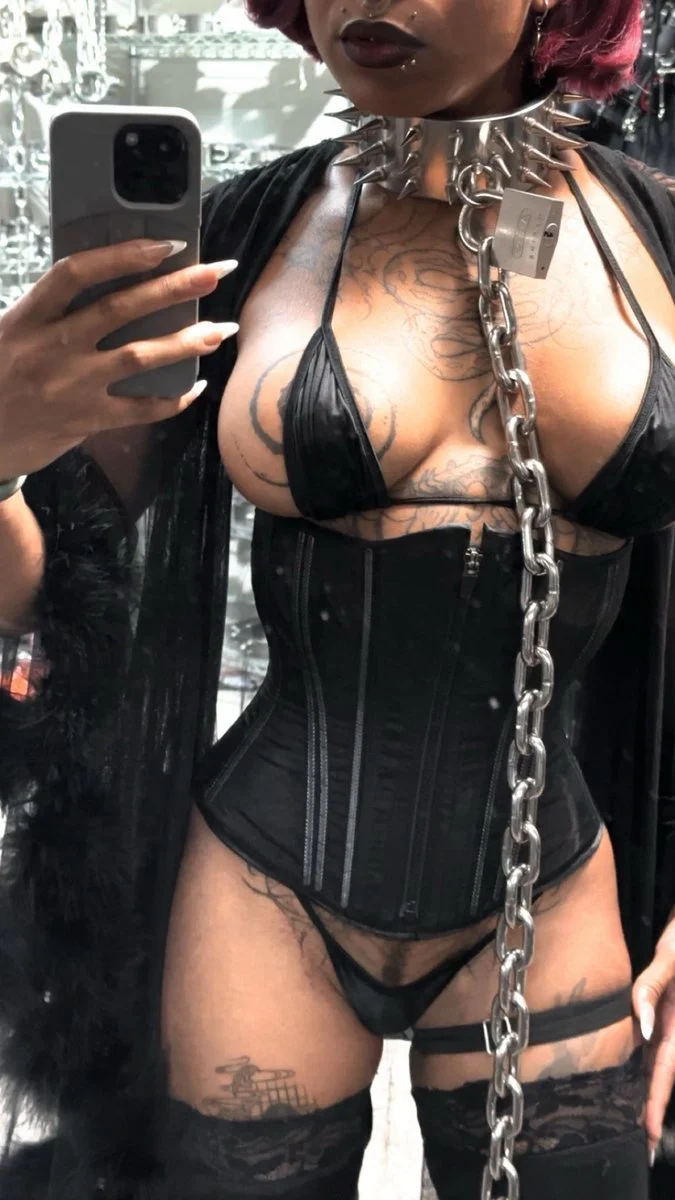 Love her tits image 17