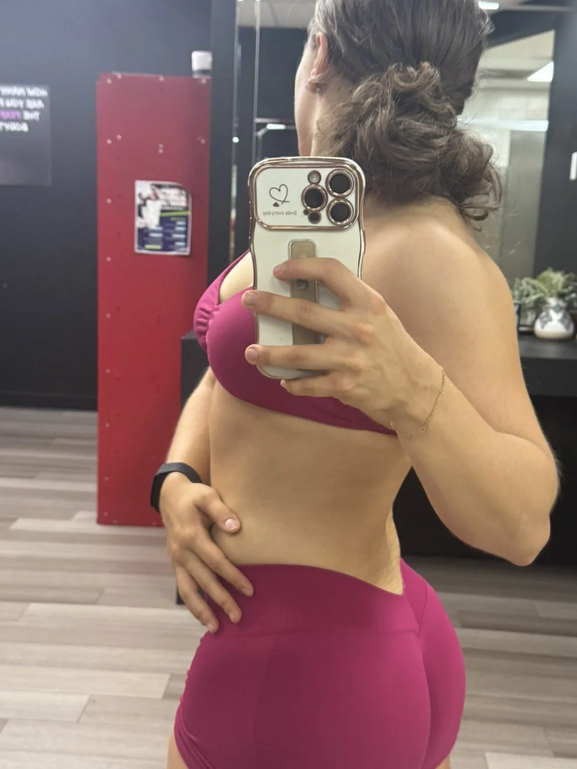 Delicious white girl loves the attention, fitness freak image 12