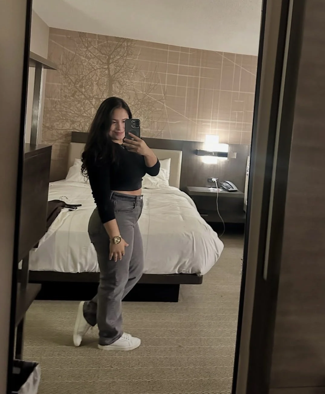 Thick sexy Latina with big tits image 10