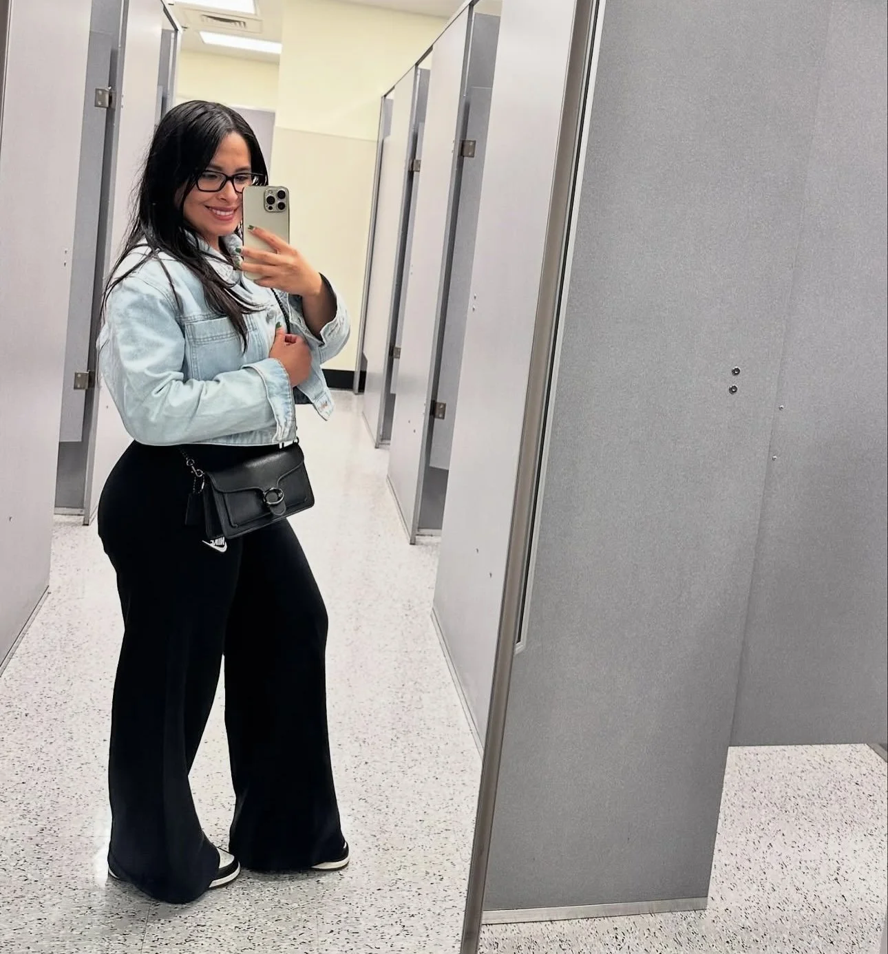 Thick sexy Latina with big tits image 14