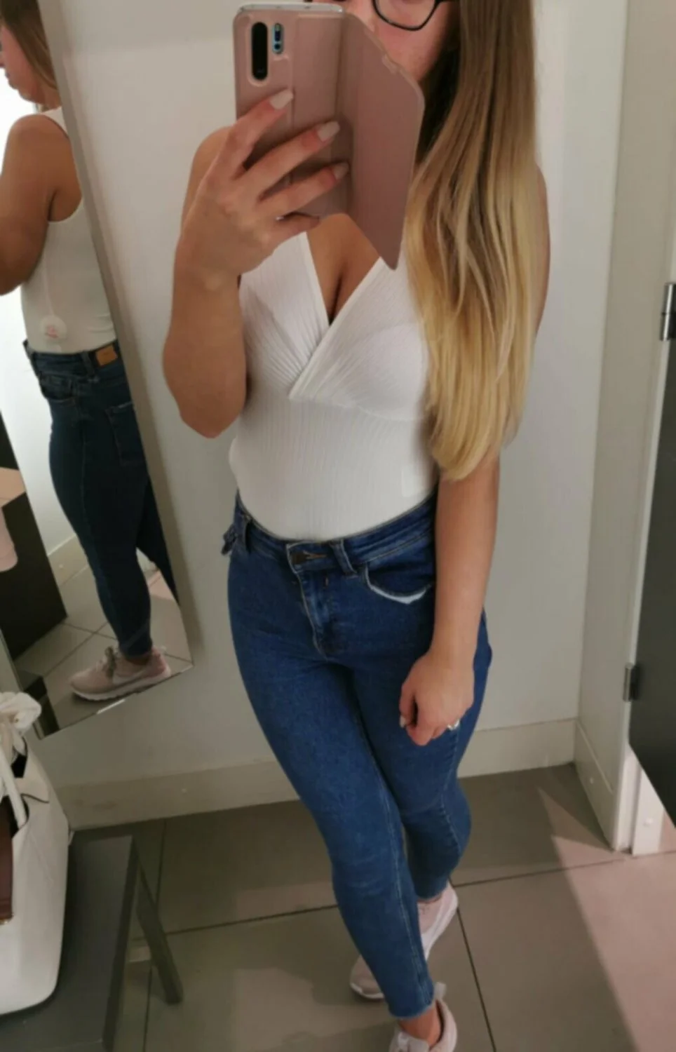 Hot blonde image 4