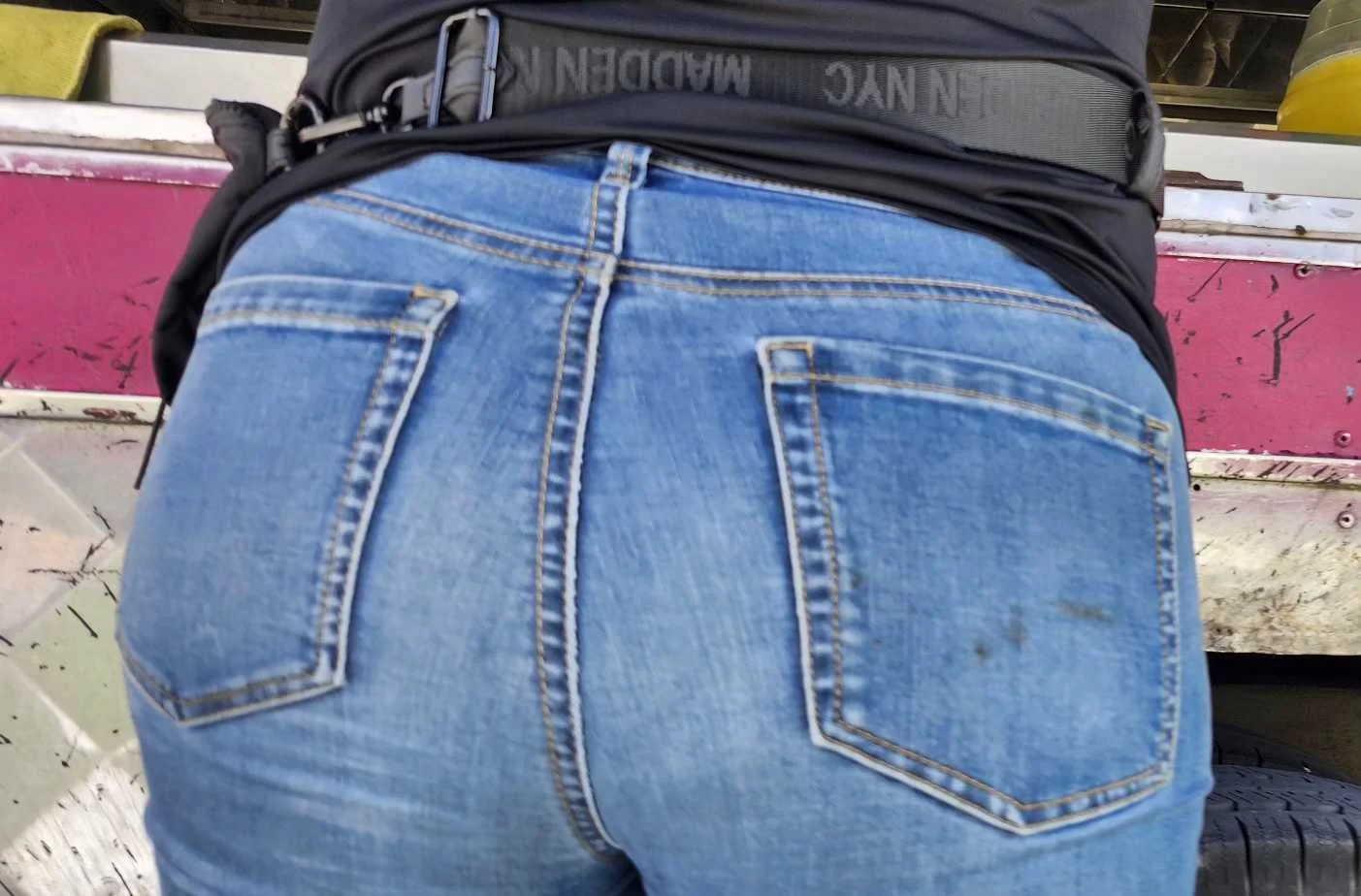 Que ricas nalgas comparten♥️😋🥵🥵🔥 image 6