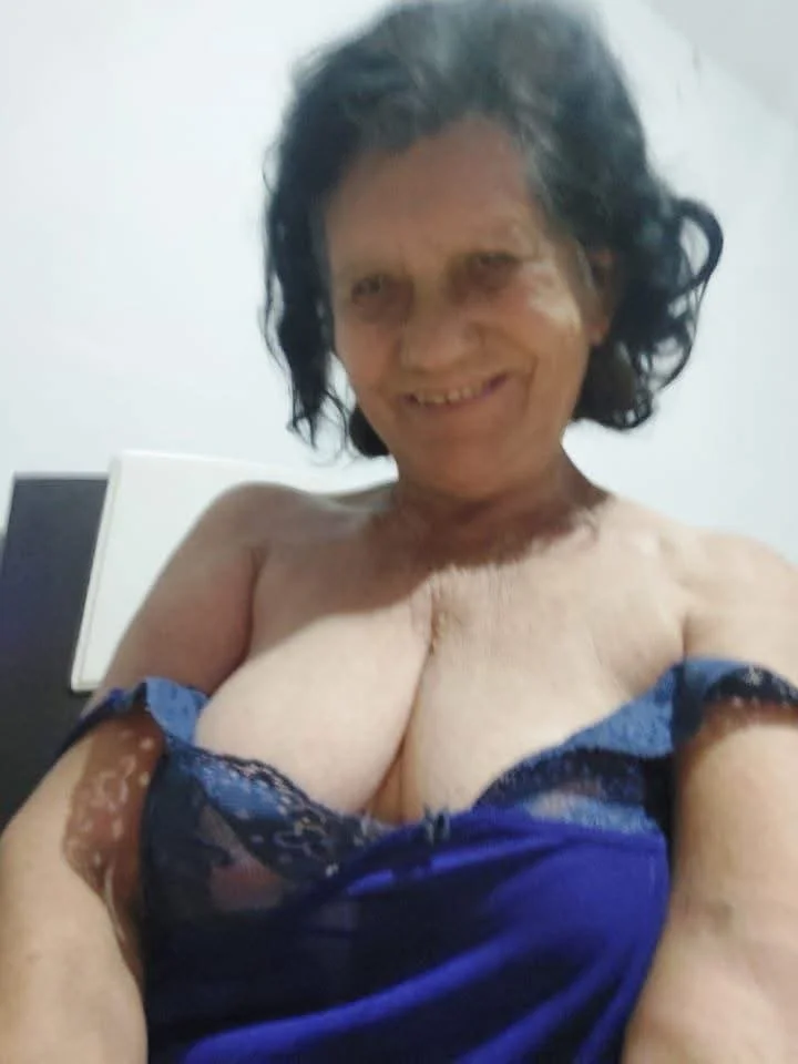 Elisa Jerón!mo Coroa brasileira image 16
