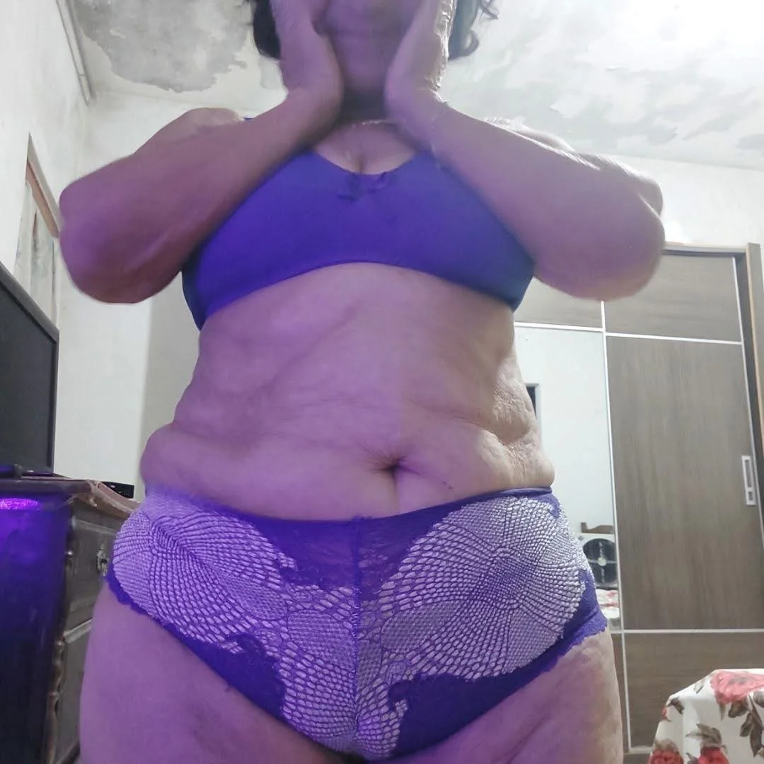 Elisa Jerón!mo Coroa brasileira image 20