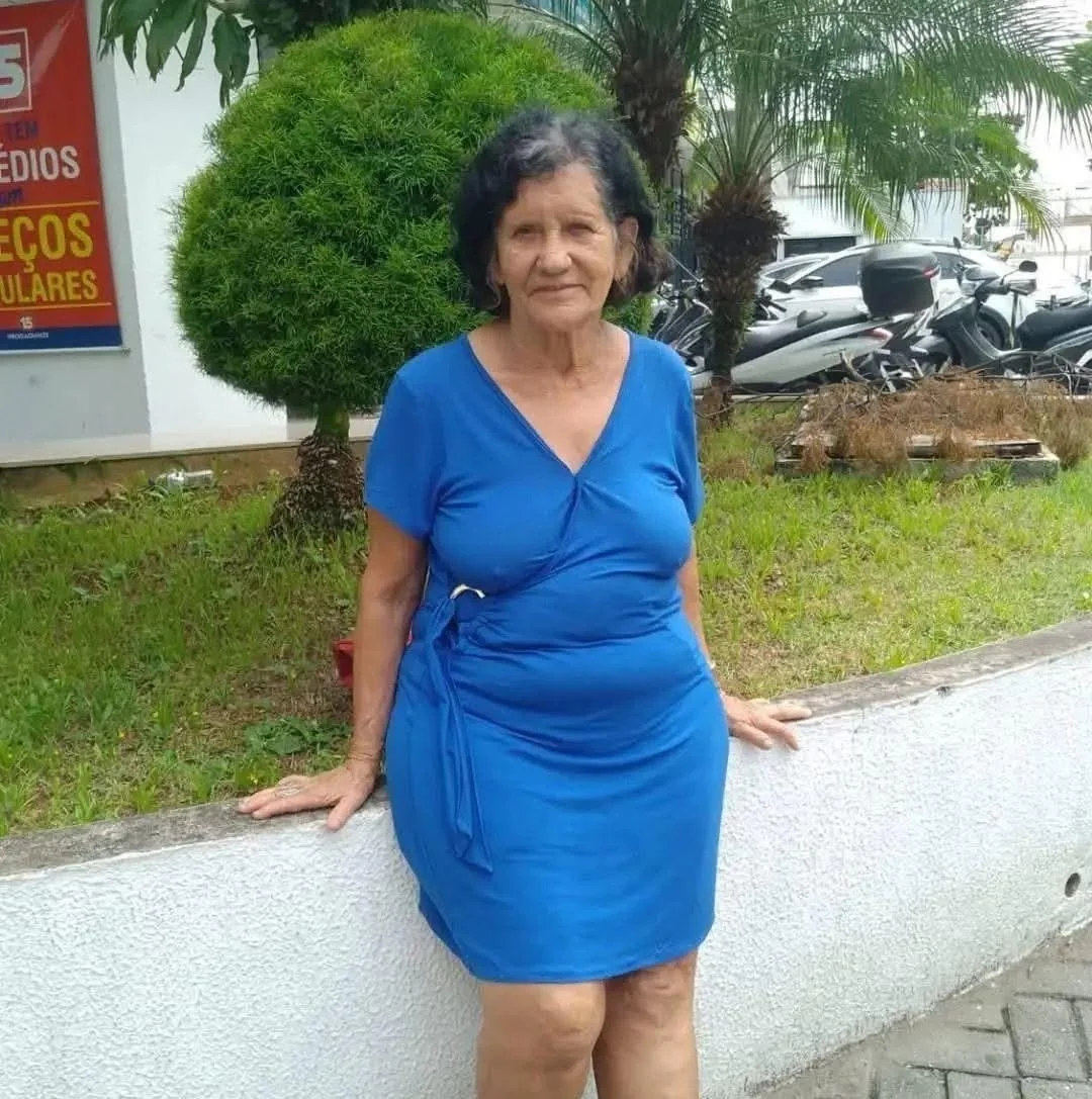 Elisa Jerón!mo Coroa brasileira image 24