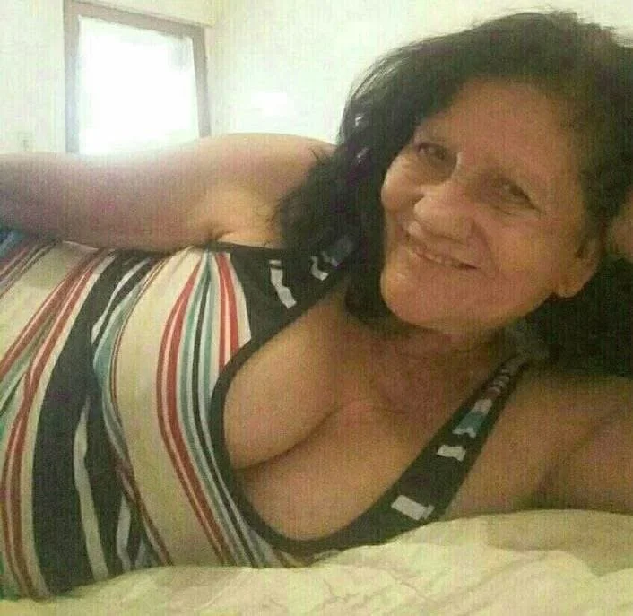 Elisa Jerón!mo Coroa brasileira image 28