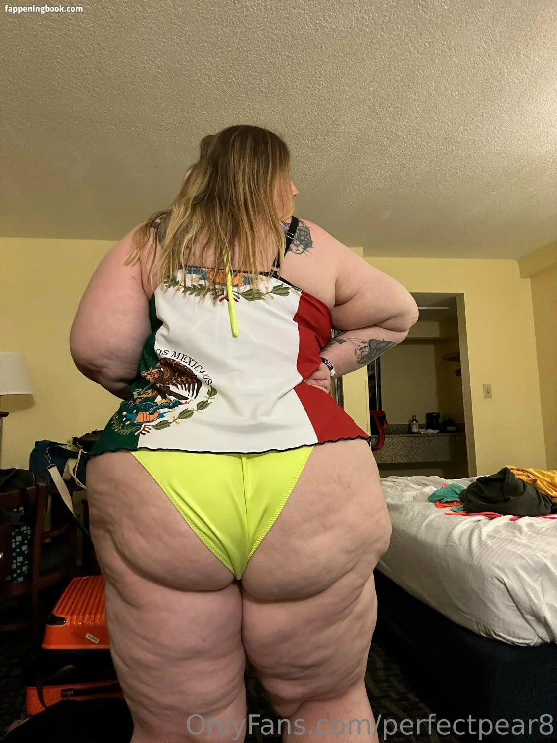 NerdY pAwG bbw w1t A b1G b00tY ! image 12