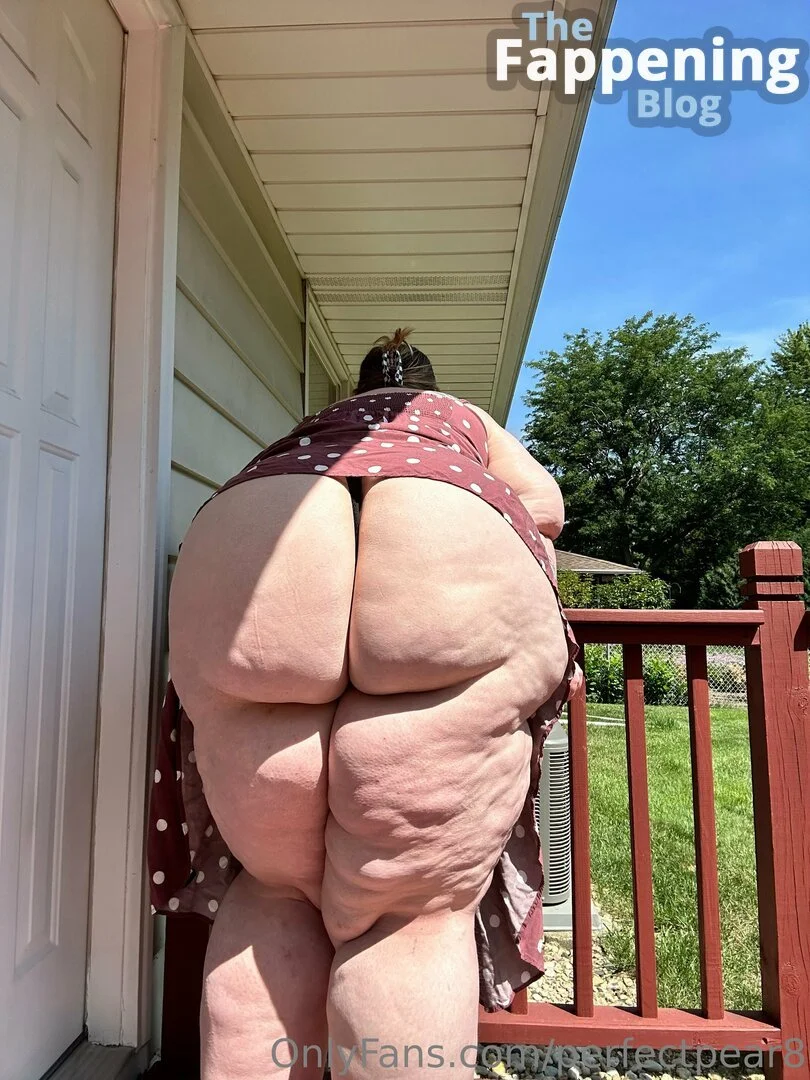 NerdY pAwG bbw w1t A b1G b00tY ! image 26