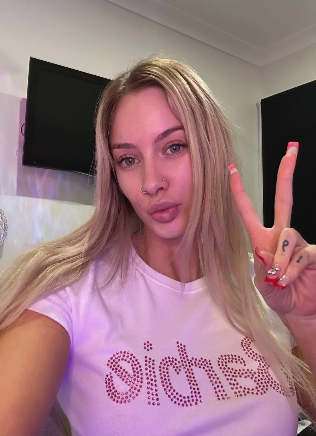 Handle me like your little slut image 2