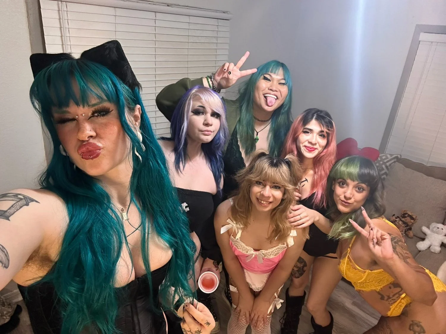 Freak friend group main image