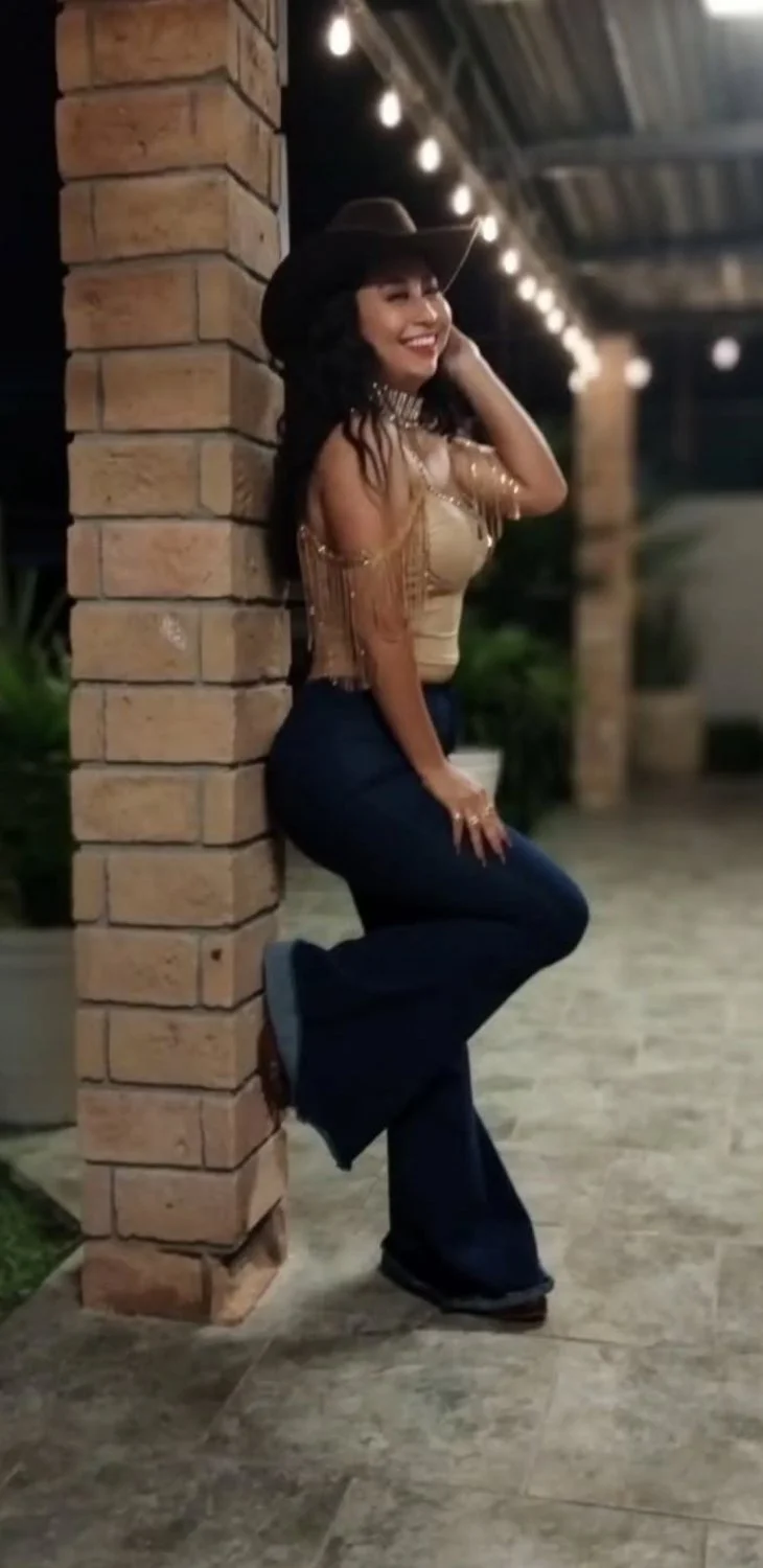 Hermosa Girl muy sexy tiene un rico culo y muy putita image 47