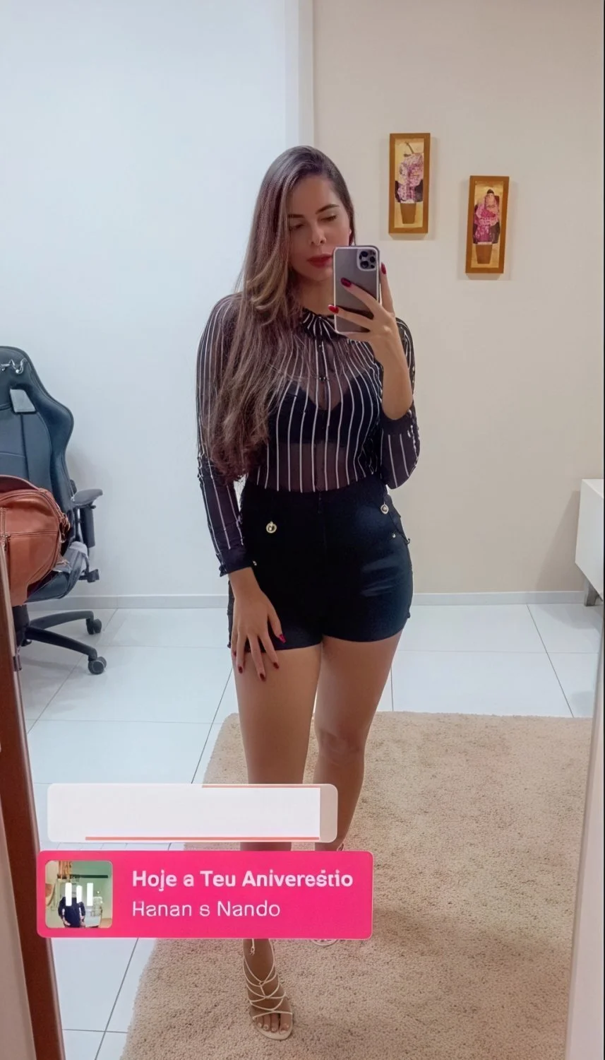 Novinha linda pelada em fotos caseiras image 14
