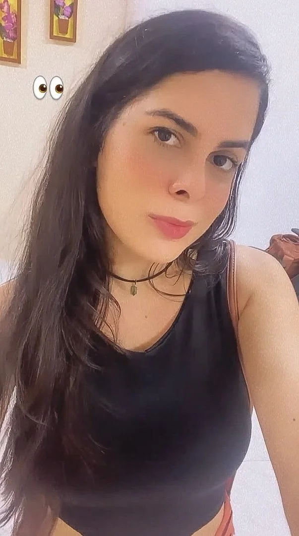 Novinha linda pelada em fotos caseiras image 3