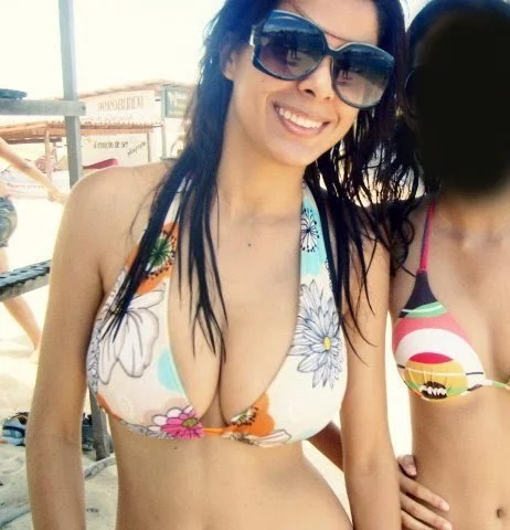 Novinha linda pelada em fotos caseiras image 8